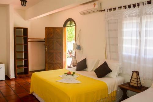 Hostal Pousada Enseada Dos Golfinhos