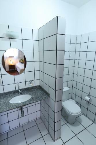 Hostal Pousada Enseada Dos Golfinhos