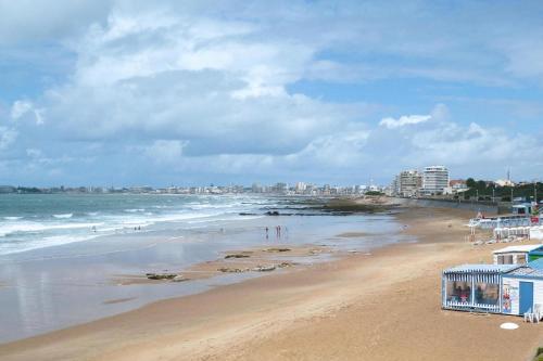 Holiday Home Les Sables D�olonne - Nat02305-f