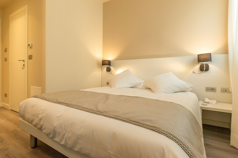 La Dolce Vita Hotel