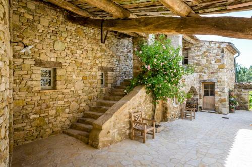 Oppedette Villa Sleeps 24 Pool Wifi
