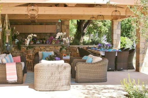 Opio Villa Sleeps 8 Pool Air Con Wifi