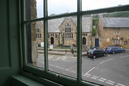 Posada The Ilchester Arms Hotel
