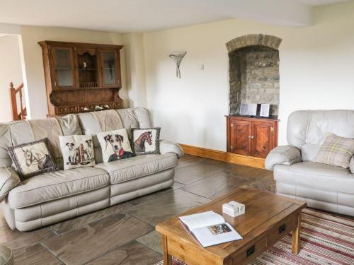 Orcaber Farm Barn