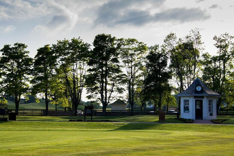Gleneagles Village Apartments