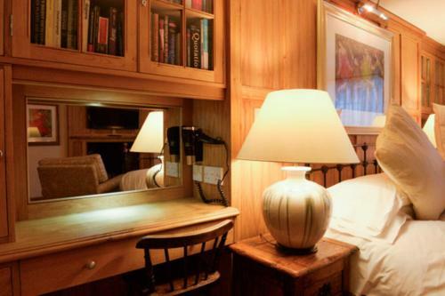 Posada Swan House