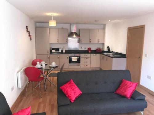 Apartamento Jo Cherrydown - Lovely City Centre Serviced Flat
