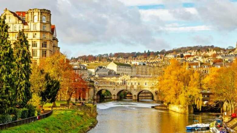 Bright 1 Bedroom Apartment With Views In Bath