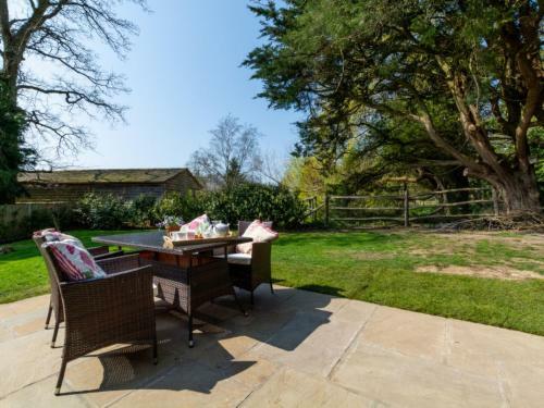 Holiday Home Dairy Cottage