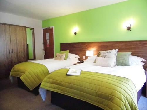 Queens Head Hotel