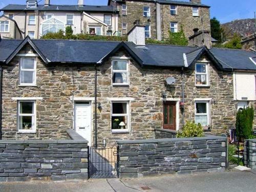 Bwthyn Afon (river Cottage)