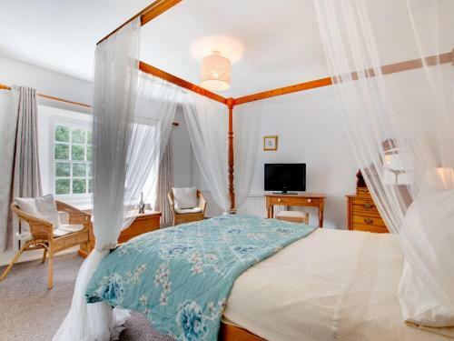 Vintage Holiday Home In Blisland Cornwall With A Garden