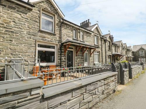16 Park Square, Blaenau Ffestiniog