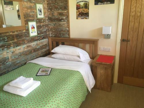 Bed & Breakfast Widbrook Barns