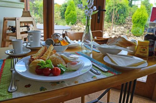 Bed & Breakfast Widbrook Barns