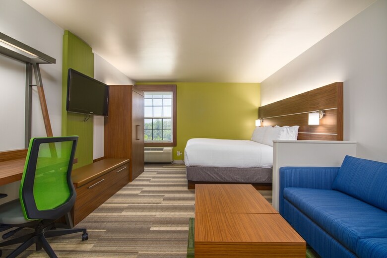 Hotel Holiday Inn Express Airport