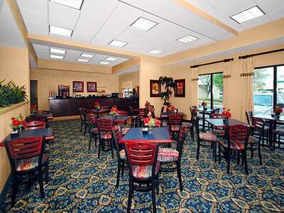 Hotel Spark By Hilton San Antonio Airport