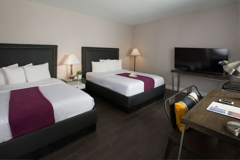Hotel Iris - San Diego
