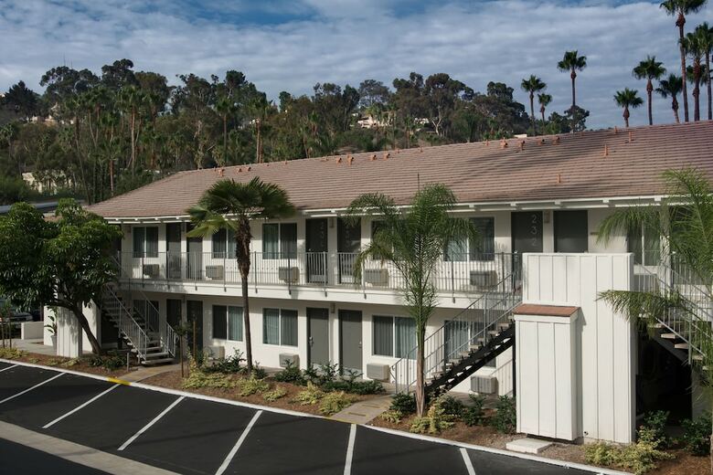 Hotel Iris - San Diego