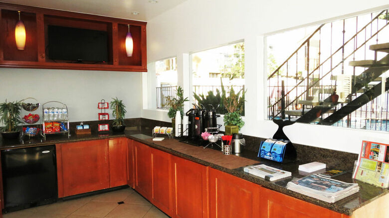Hotel Iris - San Diego