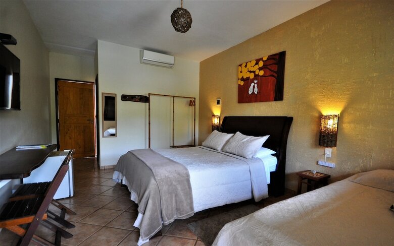 Hostal Pousada Flores Do Cerrado