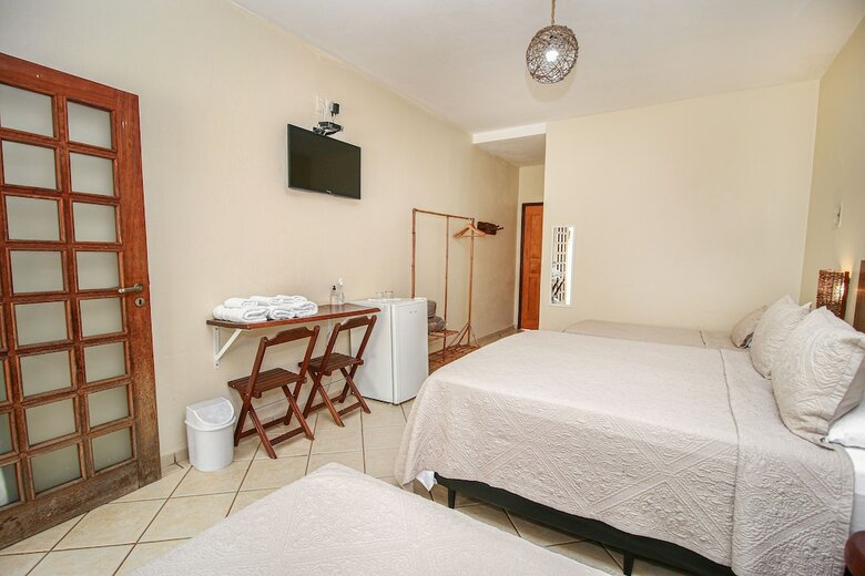 Hostal Pousada Flores Do Cerrado