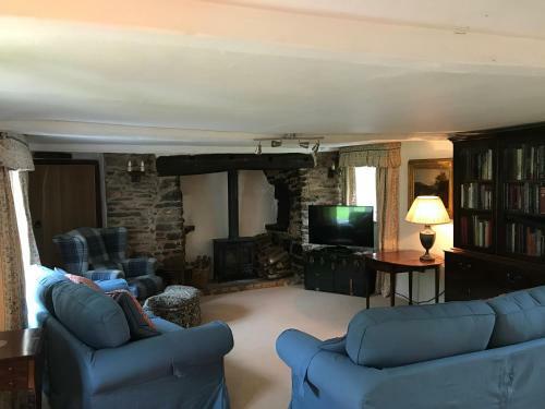 Bratton Mill Farmhouse
