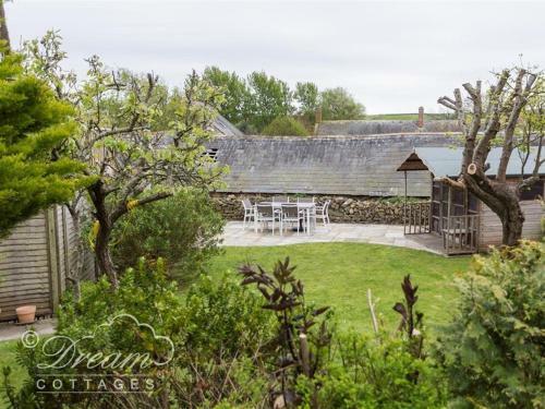 Bramble Cottage, Burton Bradstock