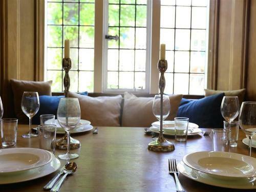 141 The Hill, Burford, Burford