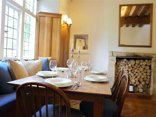141 The Hill, Burford, Burford