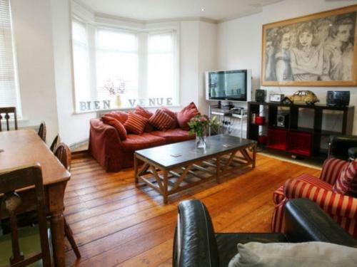 Holiday Home Ty Pontcanna