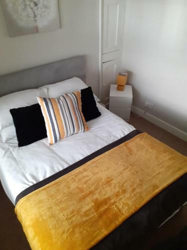 Bridge Street Apartment