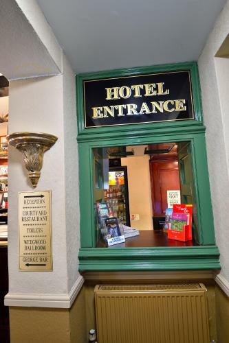 Posada The George Hotel