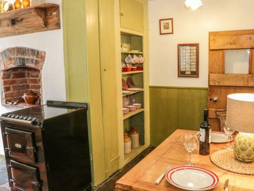 Fern House, Craven Arms