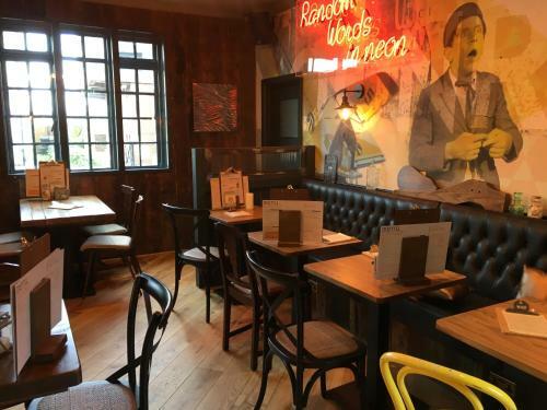 Hotel Queen Street Tap