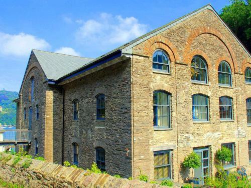 6 The Pottery, Dartmouth