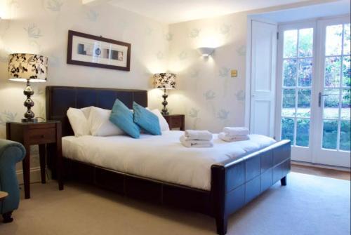 Apartamento New Town Studio With Patio Sleeps 2