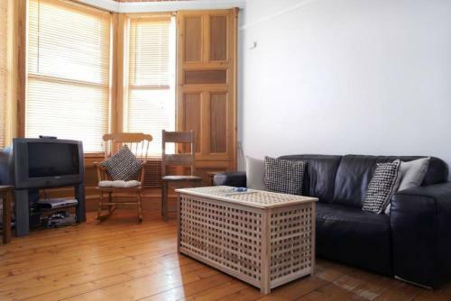 Apartamento Central 2 Bed Flat With Garden Sleeps 4