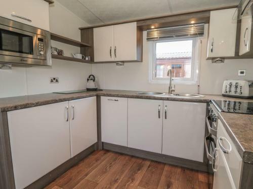 Miami Twice, Morpeth
