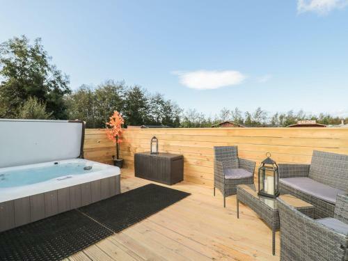 Miami Twice, Morpeth