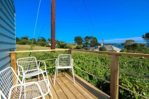 The Studio At Loe Beach
