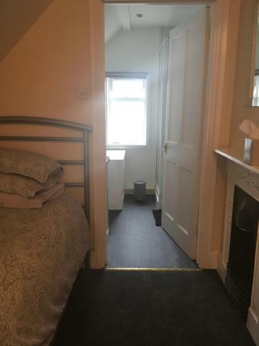 Hostal The Oak Tree Guest House