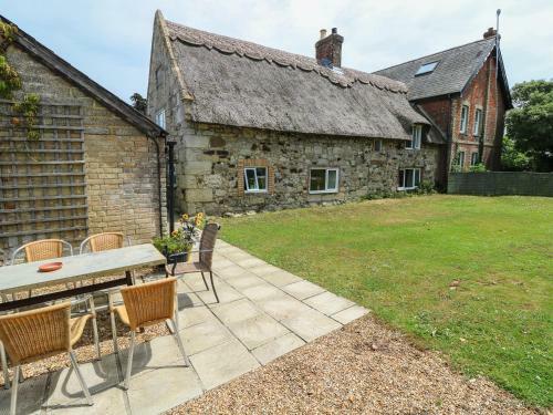 Hill Farm Cottage, Freshwater