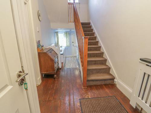 79 Laurel Bank