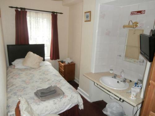 Hostal Monorene Guest House