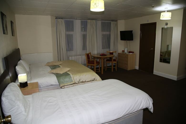 Hostal A Gosport Inn
