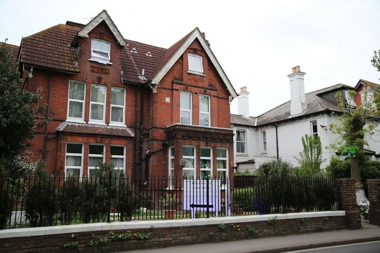 Hostal A Gosport Inn