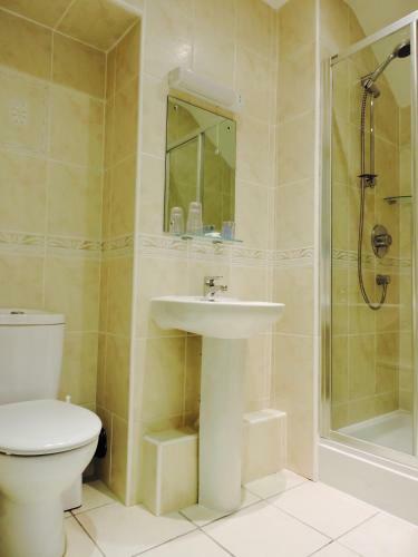 Hostal Fairlight Guesthouse