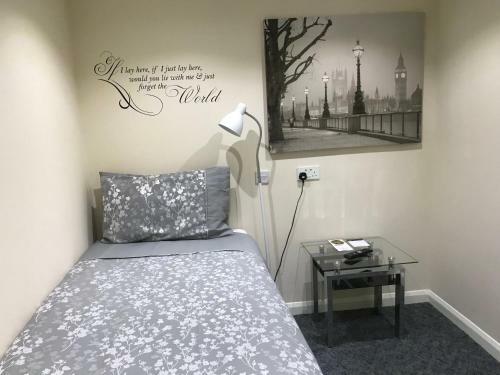 Hotel Downstairs At Deanos