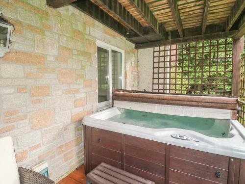 32 Valley Lodge